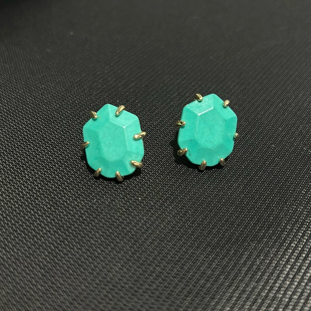 Kendra Scott stud earrings